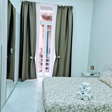 Apartamento La Casa Di Bianca Nápoles Exterior foto